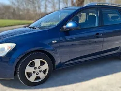 Blau Gebraucht 2008 Kia Ceed Sportswagon Kombi | 2.000 €