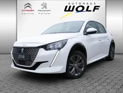 Weiß Gebraucht 2021 Peugeot e-208 Active Kleinwagen | 17.900 € (Teuer)