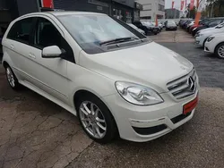 Weiß Gebraucht 2010 Mercedes B180 Van / Kleinbus | 9.980 € (Etwas zu teuer)