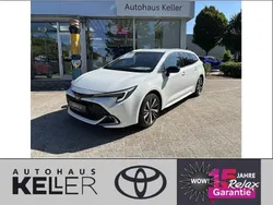 Schneeweiß Neu 2025 Toyota Corolla Lounge Kombi | 33.370 €