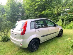 Silber Gebraucht 2006 Ford Fiesta Ghia Kleinwagen | 2.000 € (Fairer Preis)