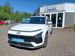 Atlas white Gebraucht 2024 Hyundai Bayon Prime SUV | 21.990 € (Fairer Preis)