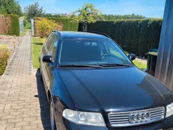 Schwarz Gebraucht 1999 Audi A4 Sport Kombi | 2.100 € (Guter Preis)