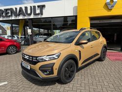 Beige ochre Neu 2025 Dacia Sandero Extreme Kleinwagen | 20.515 € (Etwas zu teuer)