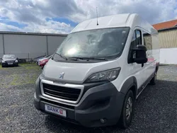 Weiß Gebraucht 2016 Peugeot Boxer Van | 14.994 € (Teuer)