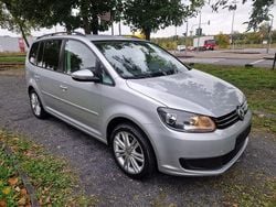 Silber Gebraucht 2011 VW Touran Comfortline Van / Kleinbus | 7.750 € (Fairer Preis)
