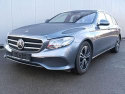 Grau Gebraucht 2020 Mercedes E220 Avantgarde Limousine | 25.970 € (Superpreis)