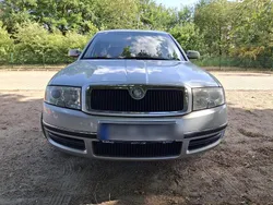 Silber Gebraucht 2006 Skoda Superb Limousine | 1.300 € (Superpreis)
