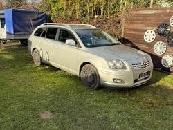 Silber Gebraucht 2006 Toyota Avensis Kombi | 1.999 € (Superpreis)