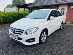 Weiß Gebraucht 2018 Mercedes B200 Van / Kleinbus | 16.999 € (Fairer Preis)