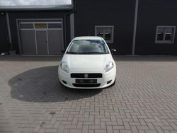 Weiß Gebraucht 2012 Fiat Punto Kleinwagen | 2.400 € (Guter Preis)