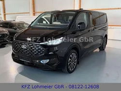 Obsidianschwarz metallic Neu 2025 Ford Tourneo Custom Titanium Van / Kleinbus | 67.890 € (Teuer)