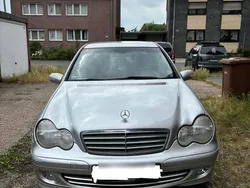 Silber Gebraucht 2004 Mercedes C200 Limousine | 3.450 € (Fairer Preis)