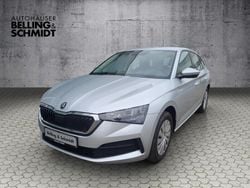 Andere farbe Gebraucht 2023 Skoda Scala Active Kleinwagen | 21.990 € (Teuer)