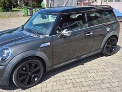Grau Gebraucht 2010 Mini Cooper S Clubman Kombi | 7.500 € (Etwas zu teuer)