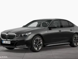 Grau Gebraucht 2024 BMW 520 Comfort Edition Limousine | 57.380 € (Fairer Preis)