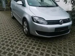 Silber Gebraucht 2010 VW Golf Plus Cross Van / Kleinbus | 5.000 € (Teuer)