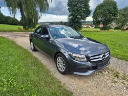 Grau Gebraucht 2015 Mercedes C180 Limousine | 18.200 € (Fairer Preis)