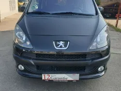 Schwarz metallic Gebraucht 2007 Peugeot 1007 Premium Kleinwagen | 2.490 € (Fairer Preis)
