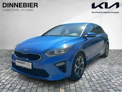 Blau (metallic) Gebraucht 2018 Kia Ceed Limousine | 17.450 € (Fairer Preis)