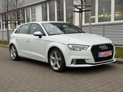 Gletscherweiß metallic Gebraucht 2017 Audi A3 Sport Kleinwagen | 12.999 € (Guter Preis)