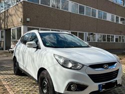 Weiß Gebraucht 2011 Hyundai ix35 Style SUV | 7.400 € (Fairer Preis)