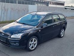 Schwarz Gebraucht 2008 Ford Focus Style Kombi | 2.350 € (Fairer Preis)