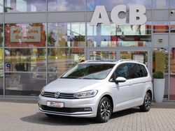Silber Gebraucht 2020 VW Touran United Van / Kleinbus | 25.900 € (Fairer Preis)