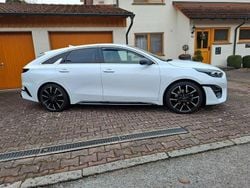 Weiß Gebraucht 2023 Kia ProCeed GT-Line Limousine | 22.800 € (Guter Preis)