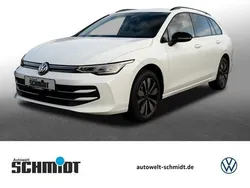 Pure white Neu 2024 VW Golf VIII Goal Kombi | 31.590 € (Etwas zu teuer)