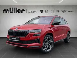 Velvetrot premium metallic Gebraucht 2024 Skoda Karoq SportLine SUV | 42.990 € (Etwas zu teuer)