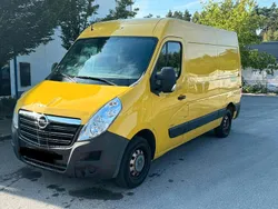 Gelb Gebraucht 2016 Opel Movano Van | 3.900 €