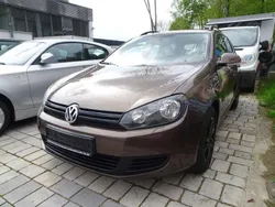 Toffeebraun metallic Gebraucht 2012 VW Golf VII Trendline Kombi | 4.250 € (Fairer Preis)