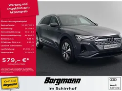 Magnetgrau Gebraucht 2023 Audi Q8 e-tron Ambiente SUV | 53.997 € (Teuer)