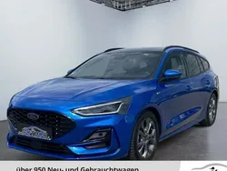 Blau Gebraucht 2024 Ford Focus ST-Line Kombi | 27.870 € (Fairer Preis)