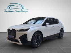 Weiß Gebraucht 2023 BMW iX Sport Line SUV | 62.880 € (Superpreis)