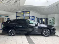 Grenadillschwarz Neu 2024 VW Passat Pro Kombi | 42.990 € (Fairer Preis)