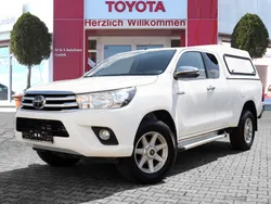 Schneeweiß Gebraucht 2017 Toyota HiLux Comfort Abholung | 20.990 € (Teuer)