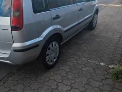 Grau Gebraucht 2005 Ford Fusion Ambiente Limousine | 1.250 € (Fairer Preis)