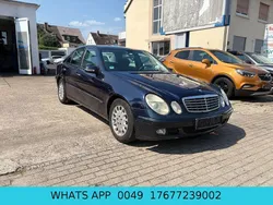 Blau Gebraucht 2005 Mercedes E220 Limousine | 2.600 € (Superpreis)