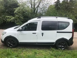 Weiß Gebraucht 2017 Dacia Dokker Stepway Van | 11.949 € (Fairer Preis)