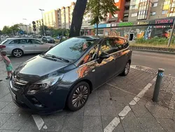 Grau Gebraucht 2015 Opel Zafira Van / Kleinbus | 4.200 € (Superpreis)