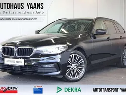 Schwarz Gebraucht 2018 BMW 520 Sport Line Kombi | 14.189 € (Superpreis)