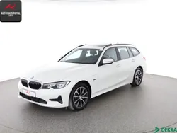 Weiß Gebraucht 2022 BMW 330e Sport Line Limousine | 31.480 € (Guter Preis)