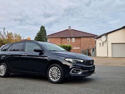 Schwarz Gebraucht 2021 Fiat Tipo Life Kombi | 9.977 € (Guter Preis)