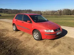 Rot Gebraucht 2002 Fiat Stilo Active Kleinwagen | 590 € (Guter Preis)