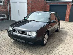 Schwarz Gebraucht 2002 VW Golf IV Limousine | 500 € (Superpreis)