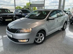 Brilliantsilber metallic Gebraucht 2013 Skoda Rapid Ambition Limousine | 8.890 € (Fairer Preis)