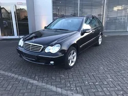 Schwarz Gebraucht 2006 Mercedes C200 Kombi | 3.900 € (Fairer Preis)