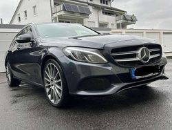 Grau Gebraucht 2015 Mercedes C250 Avantgarde Kombi | 14.000 € (Fairer Preis)
